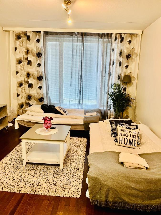 Galaxy Apartments Airport 万塔 外观 照片