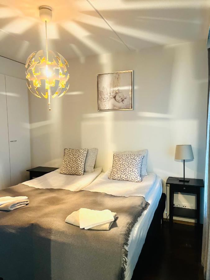 Galaxy Apartments Airport 万塔 外观 照片